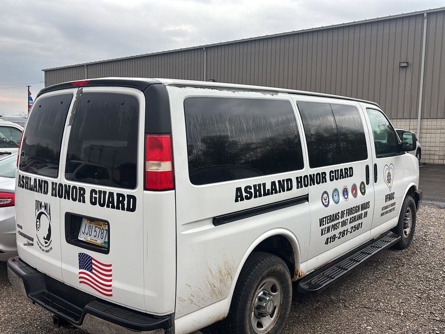 Used 2011 Chevrolet Express 3500 LT w/ LT Preferred Equipment Group RWD image 3