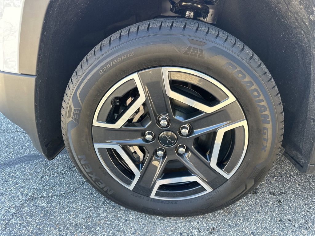 New 2026 Jeep Cherokee Limited image 33