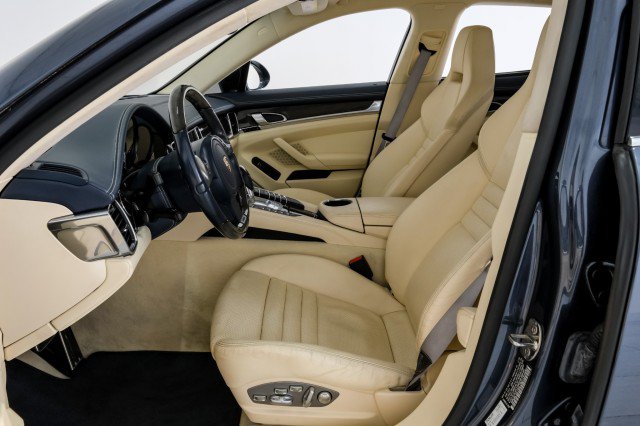 Used 2010 Porsche Panamera Turbo AWD/4WD image 31