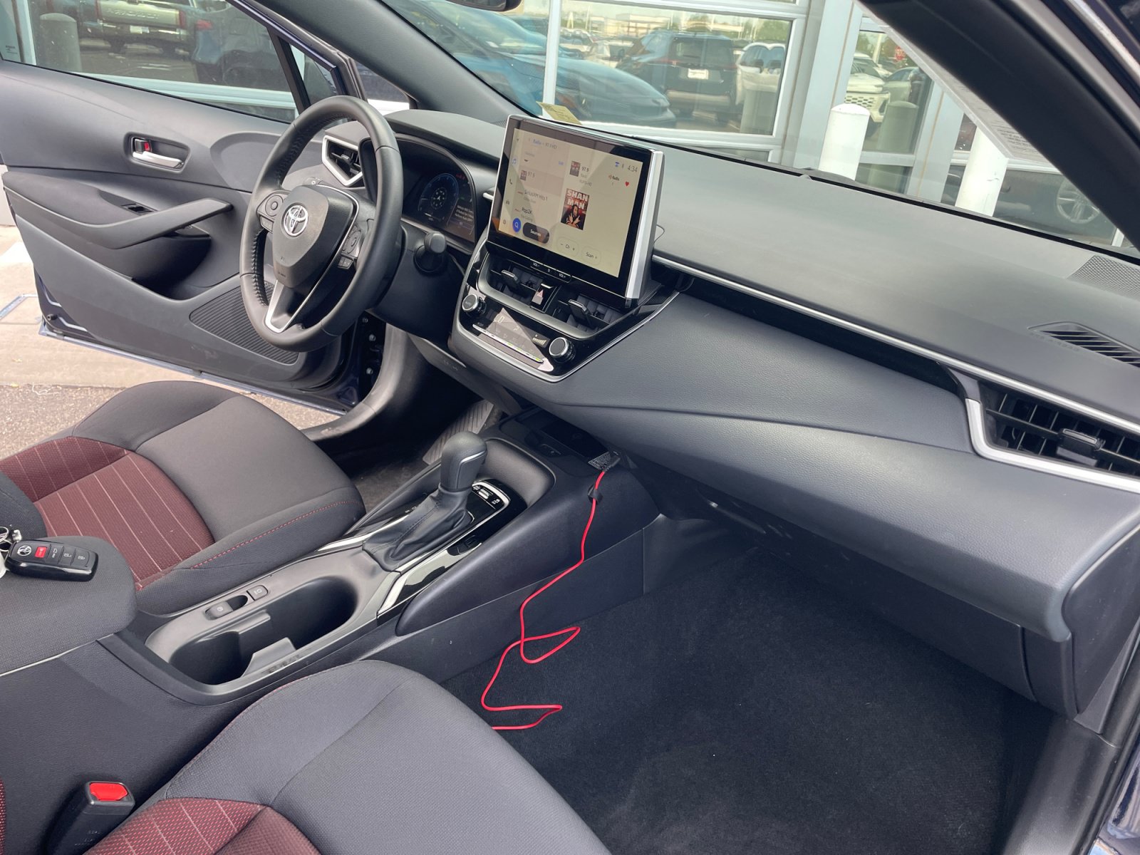 Certified 2026 Toyota Corolla SE w/ SE Package FWD image 31