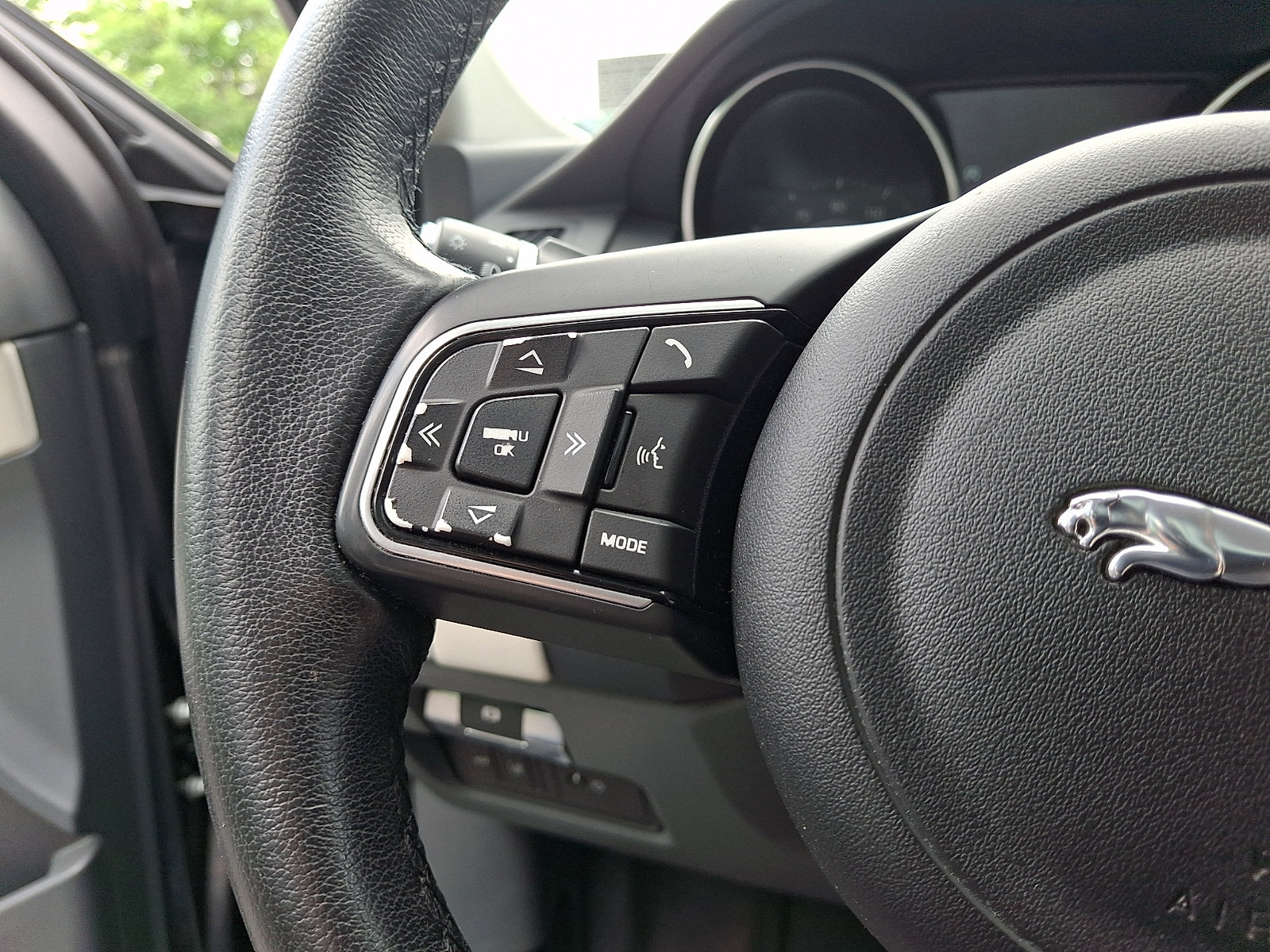 Certified 2020 Jaguar E-PACE SE AWD/4WD image 21