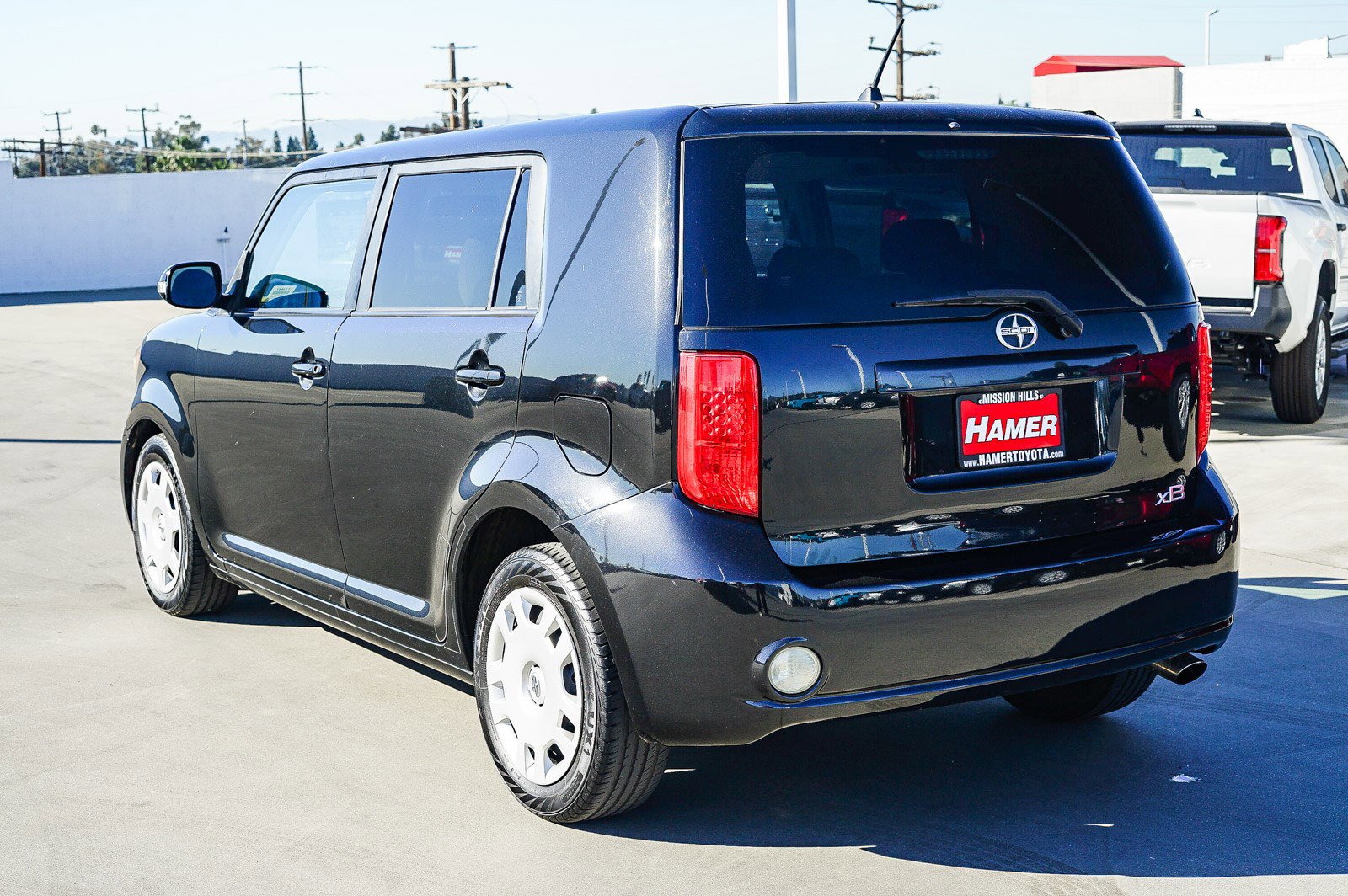 Used 2008 Scion xB image 2