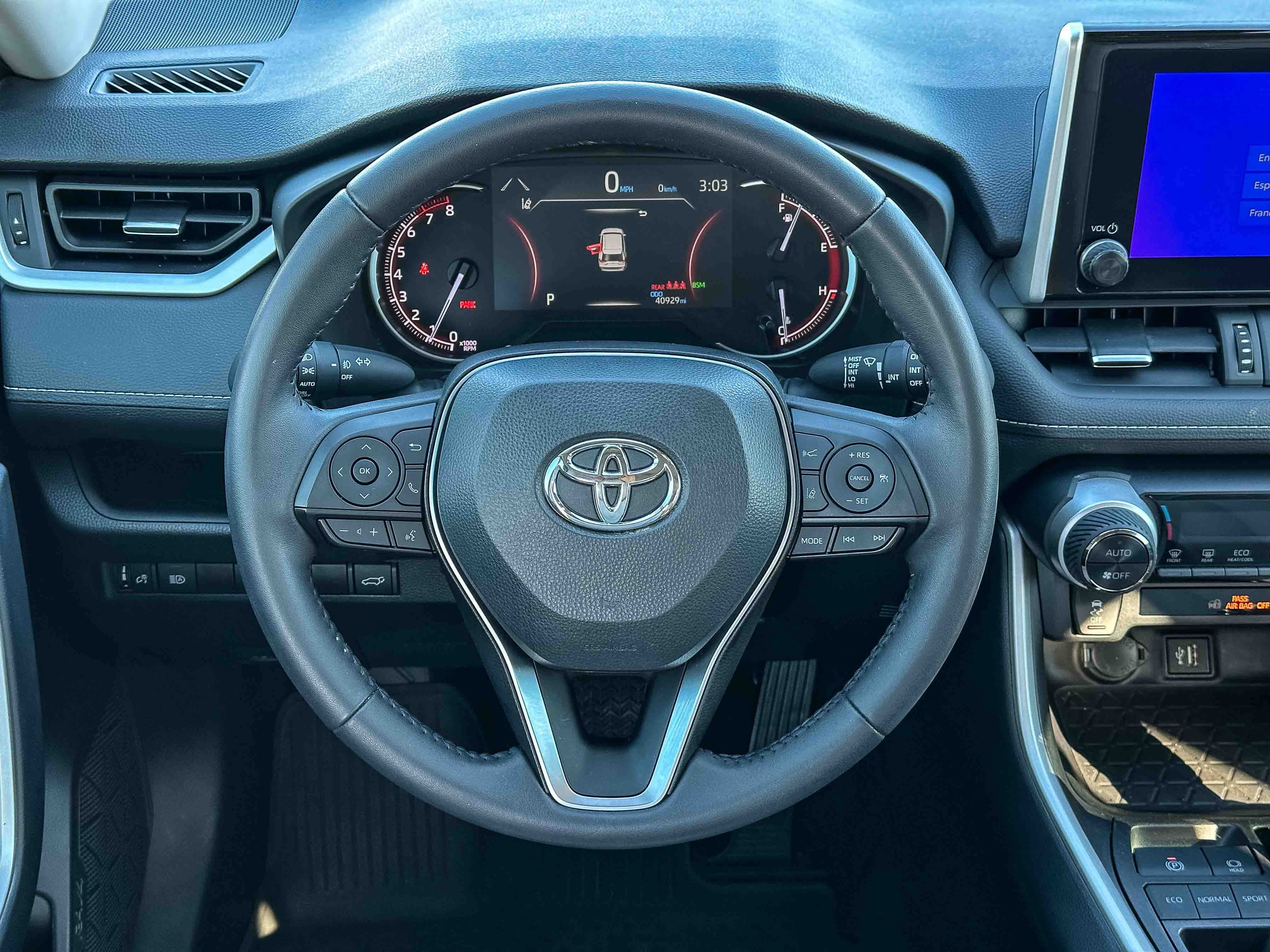 Used 2024 Toyota RAV4 XLE Premium image 21