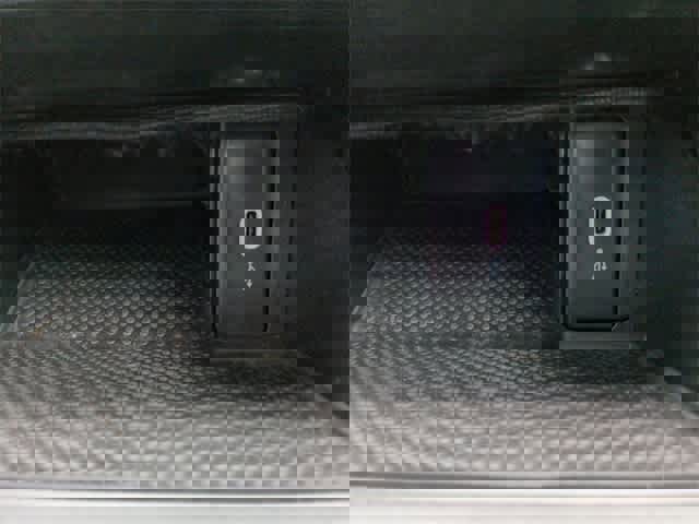 Used 2021 Volkswagen Golf 4-Door image 33