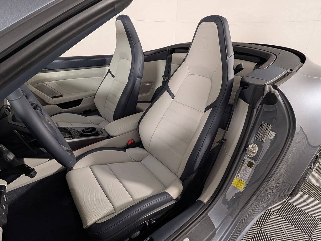 New 2026 Porsche 911 Carrera 4S AWD/4WD image 5