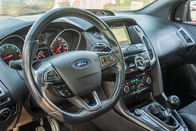 Used 2017 Ford Focus RS image 24