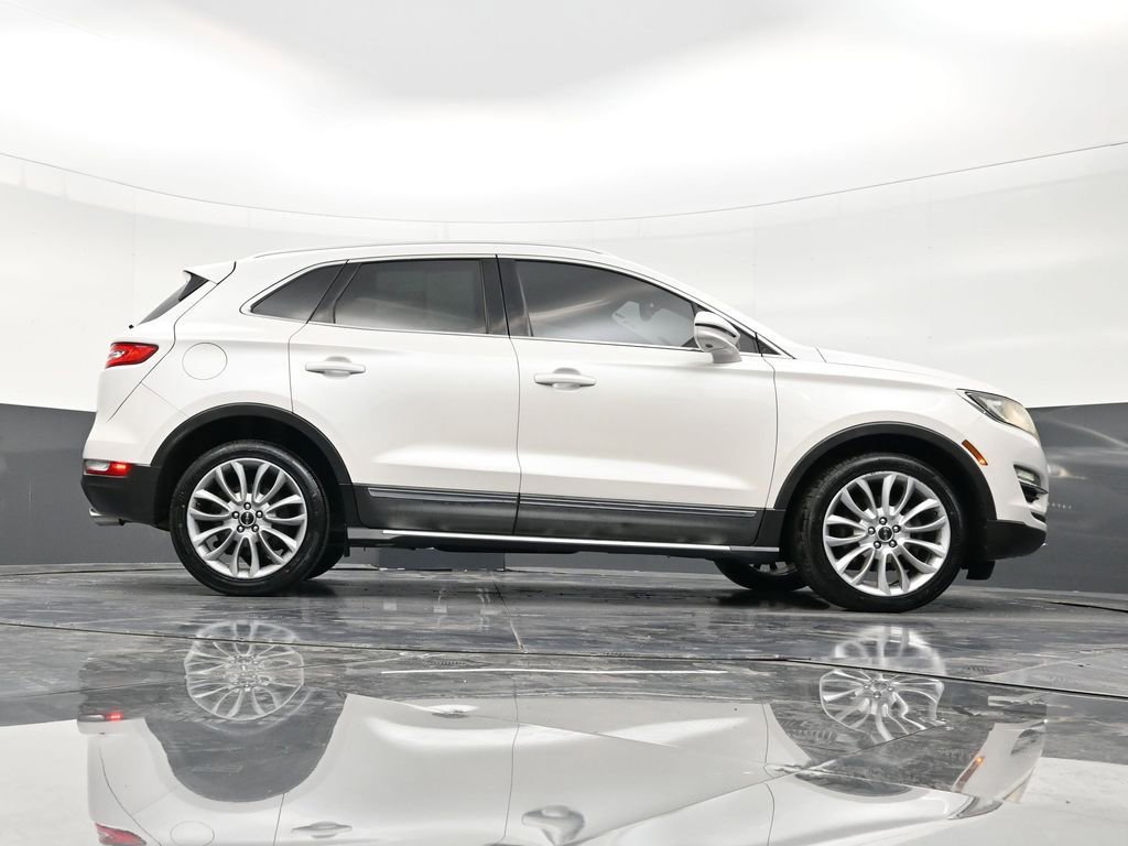 Used 2017 Lincoln MKC Reserve image 25