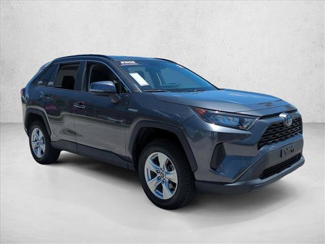 Certified 2021 Toyota RAV4 LE AWD/4WD image 3