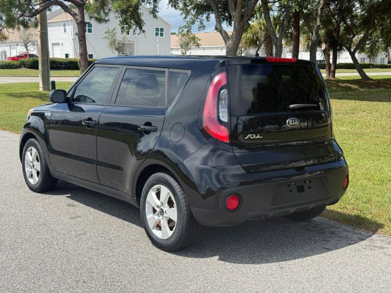 Used 2018 Kia Soul FWD image 5