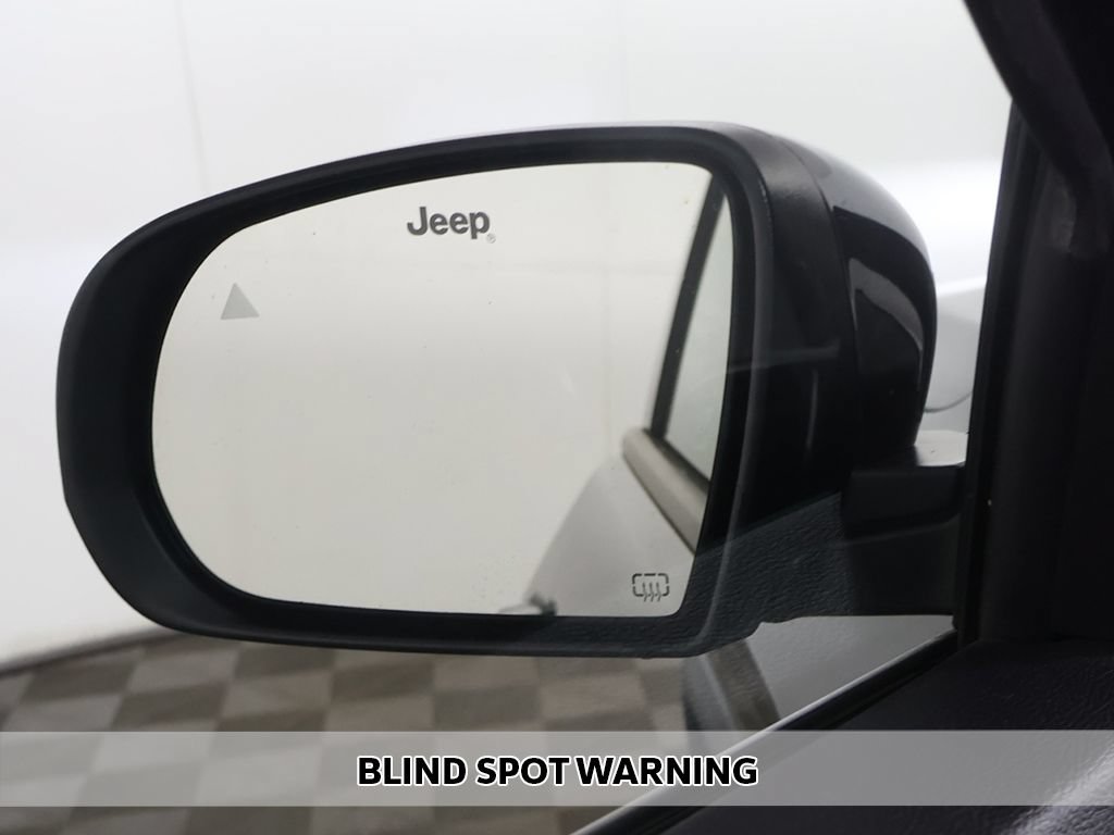 Used 2023 Jeep Compass Limited AWD/4WD image 4