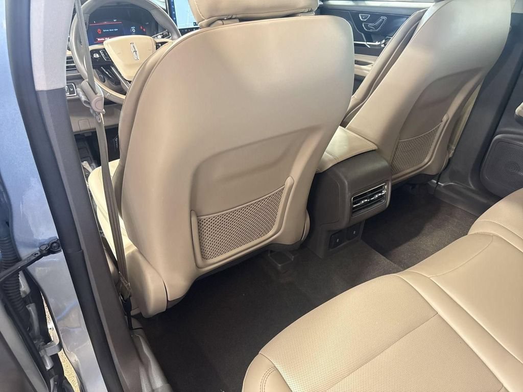 Certified 2023 Lincoln Corsair AWD w/ Equipment Group 101A image 27