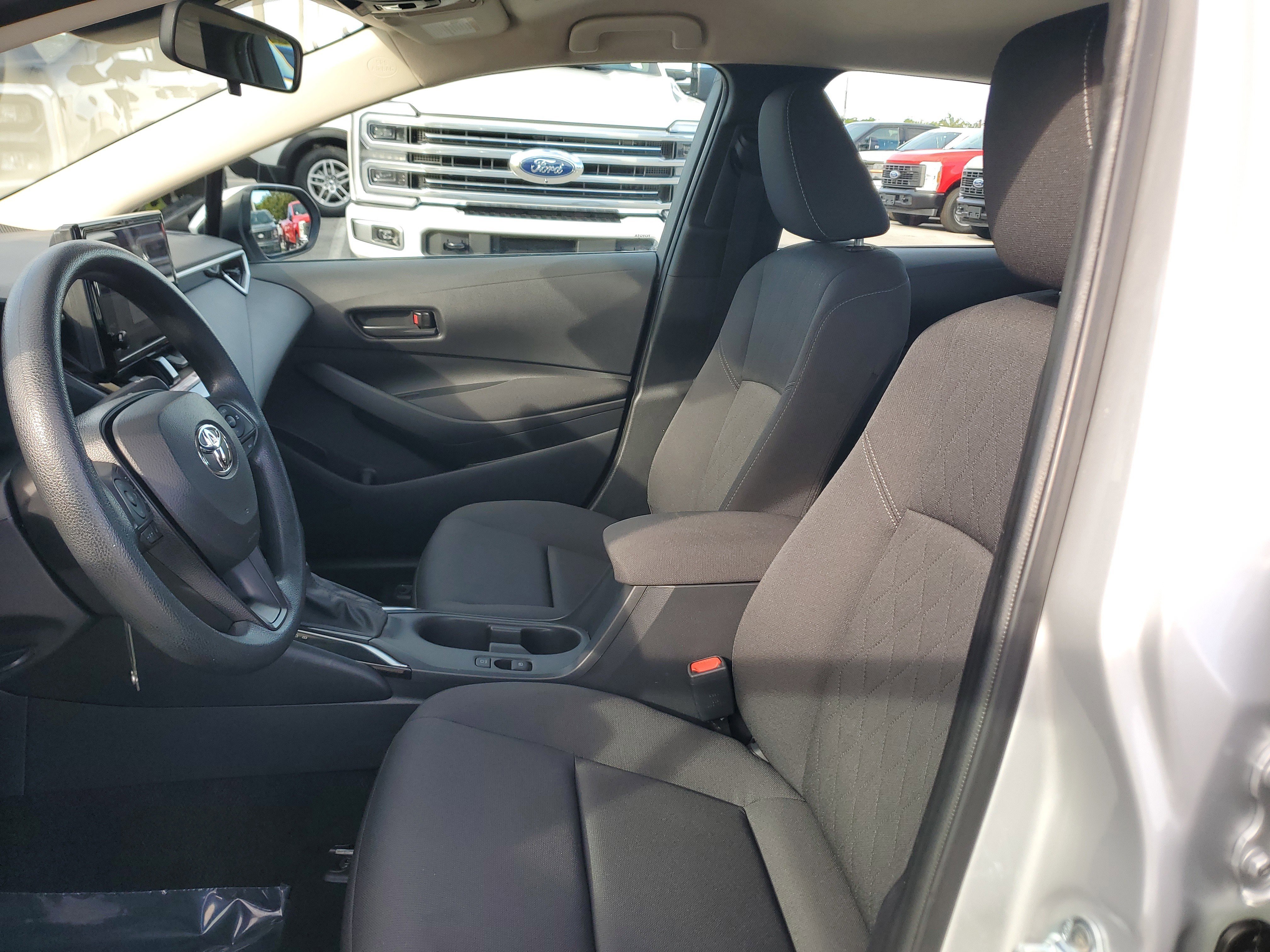 Used 2024 Toyota Corolla LE image 9