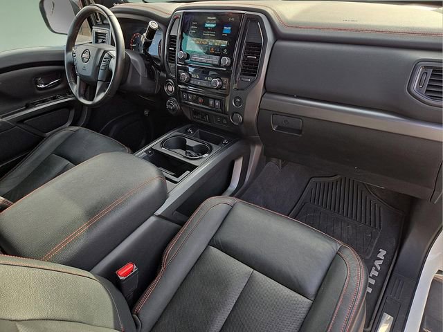 Used 2022 Nissan Titan PRO-4X w/ Pro-4x Convenience Package image 11