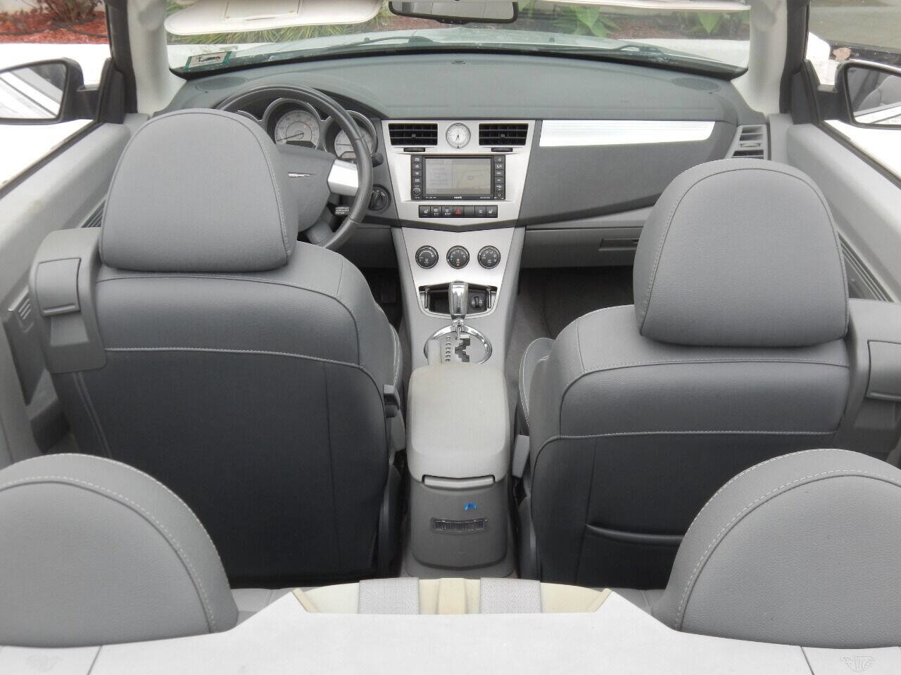 Used 2008 Chrysler Sebring Touring w/ Special Touring Group image 2