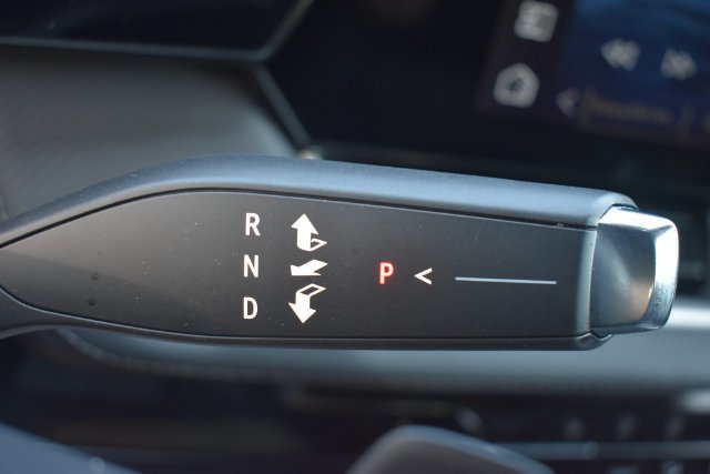 New 2026 Chevrolet Equinox LT FWD image 24