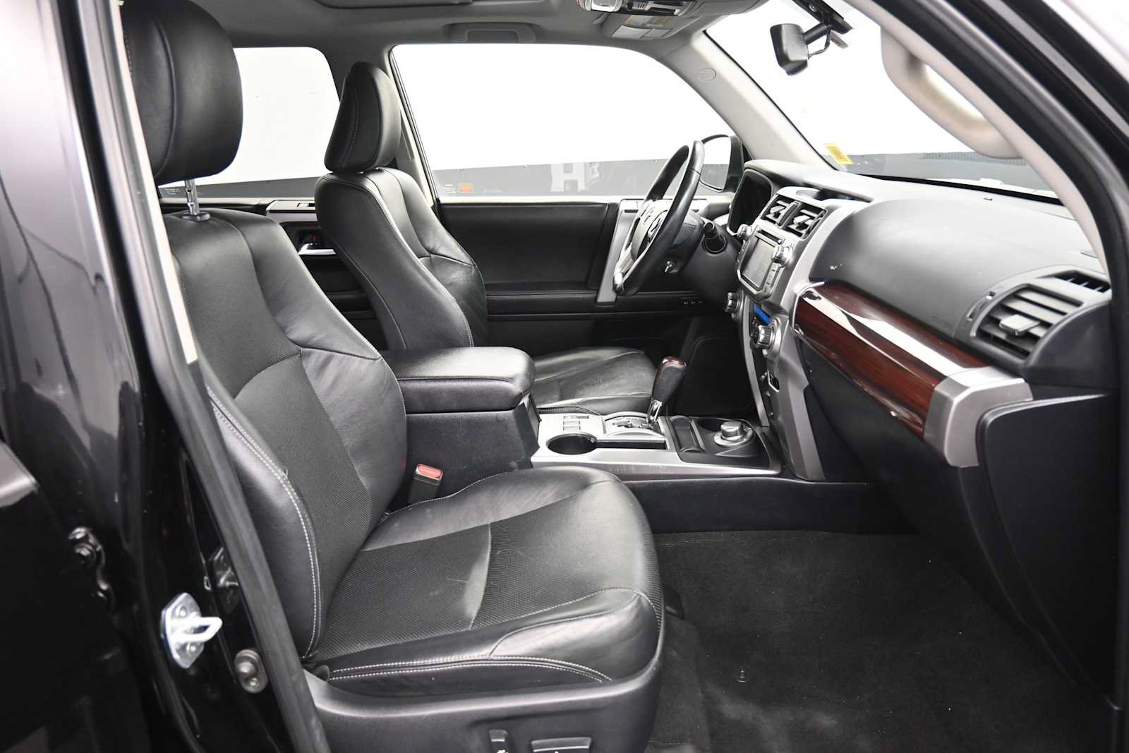 Certified 2019 Toyota 4Runner Limited AWD/4WD image 27
