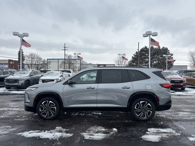 Used 2025 Buick Enclave Sport Touring w/ Power Package image 8