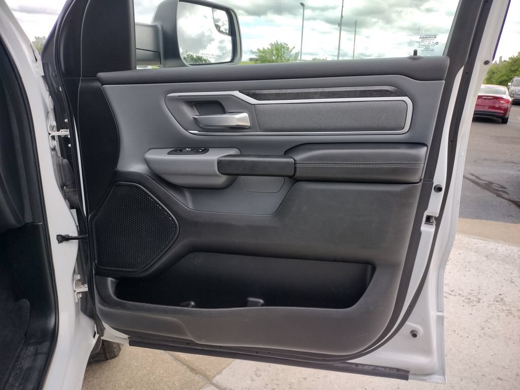 Used 2022 RAM 1500 Big Horn AWD/4WD image 23
