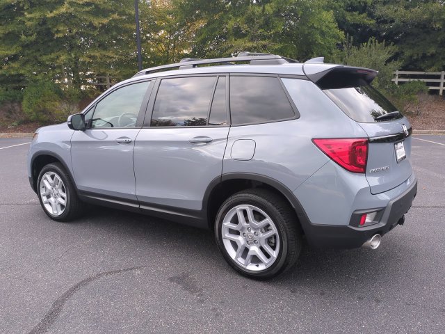 Used 2025 Honda Passport EX-L image 6