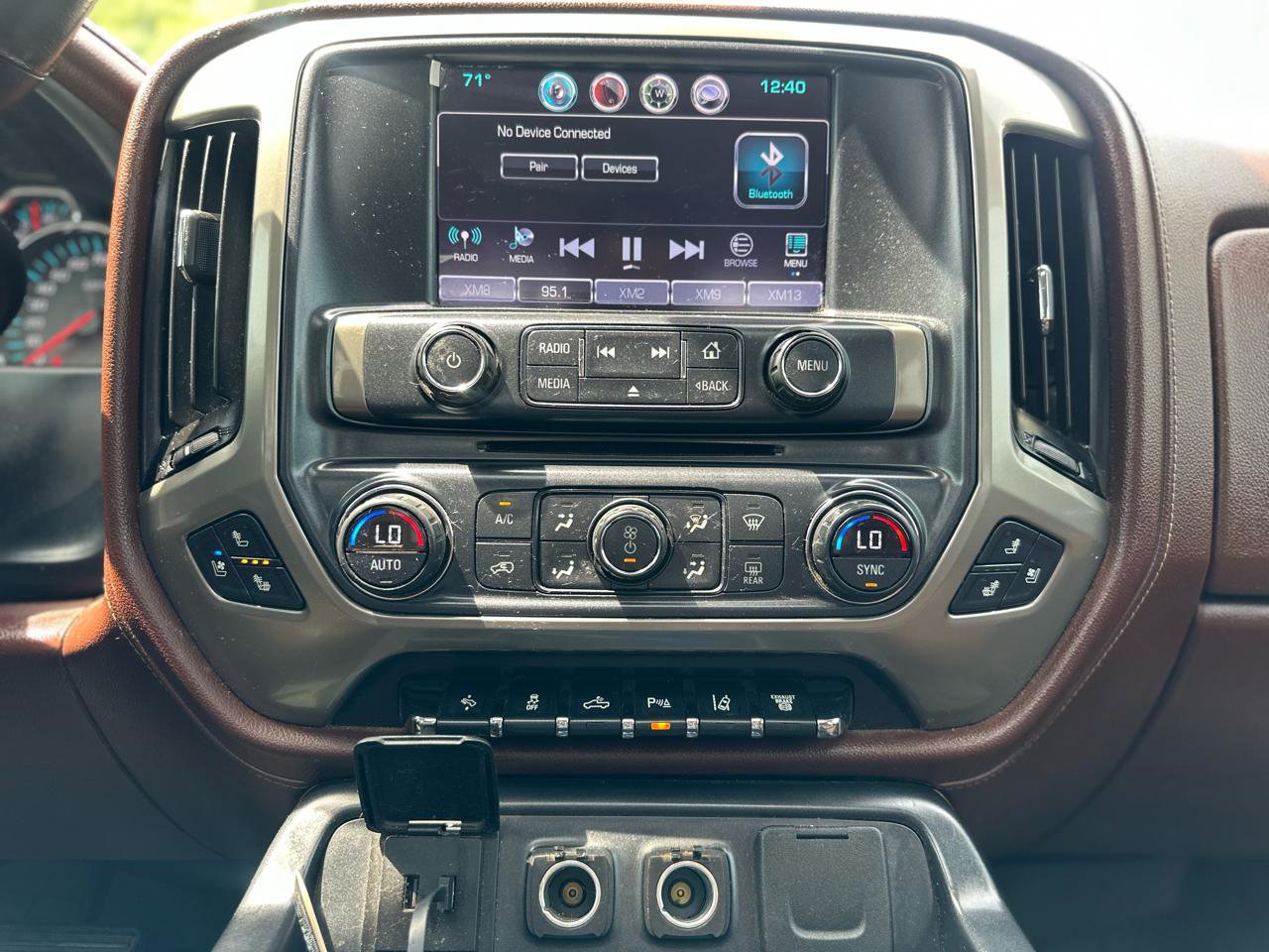 Used 2016 Chevrolet Silverado 2500 High Country w/ Duramax Plus Package AWD/4WD image 11
