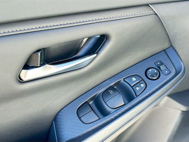 New 2025 Nissan Sentra SV w/ All-Weather Package image 6