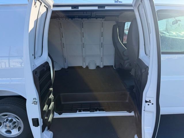 New 2025 Chevrolet Express 2500 w/ Driver Convenience Package RWD image 13