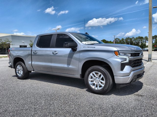 Used 2024 Chevrolet Silverado 1500 RST w/ Convenience Package II AWD/4WD image 3