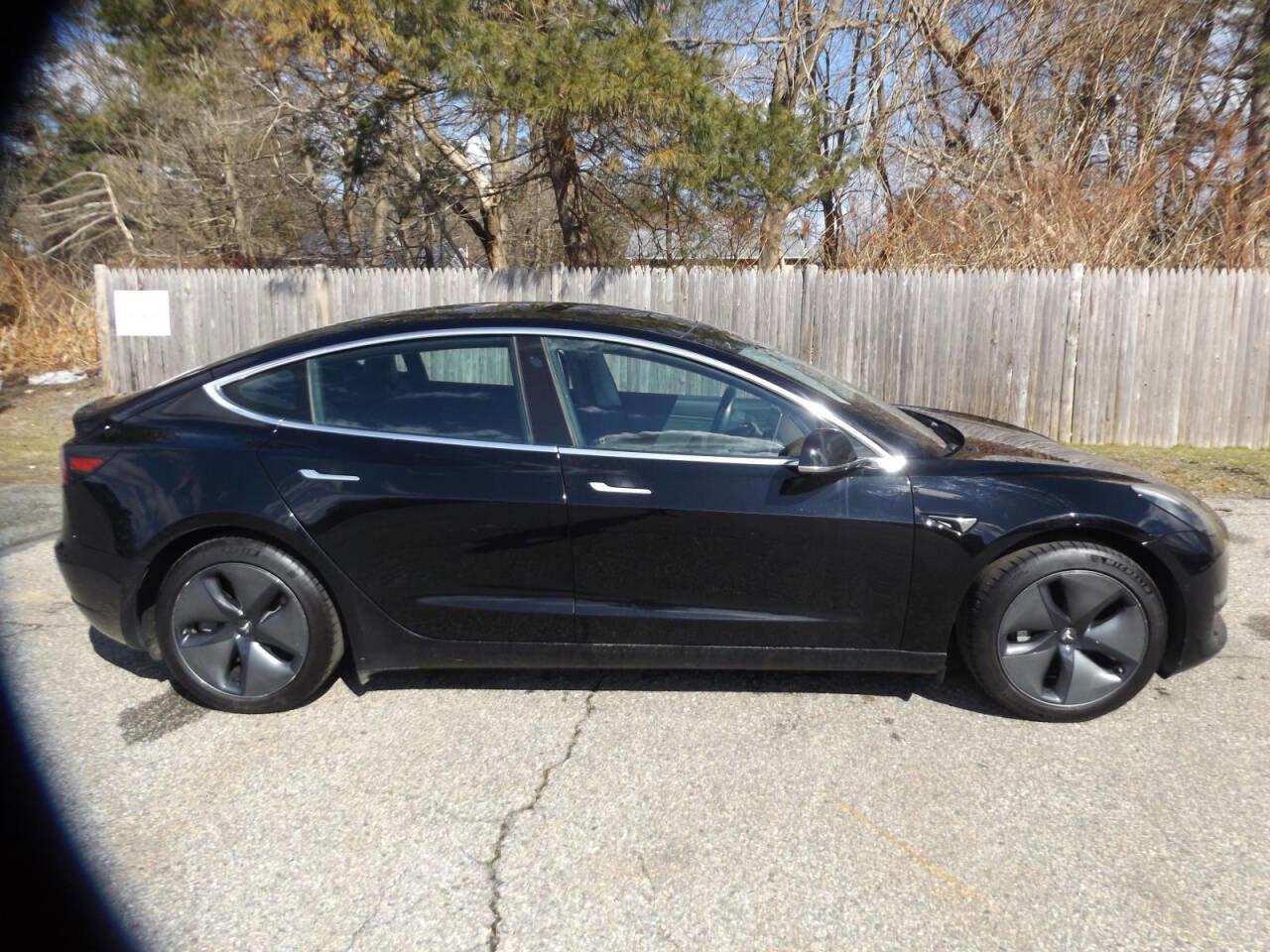 Used 2019 Tesla Model 3 Standard Range Plus image 8