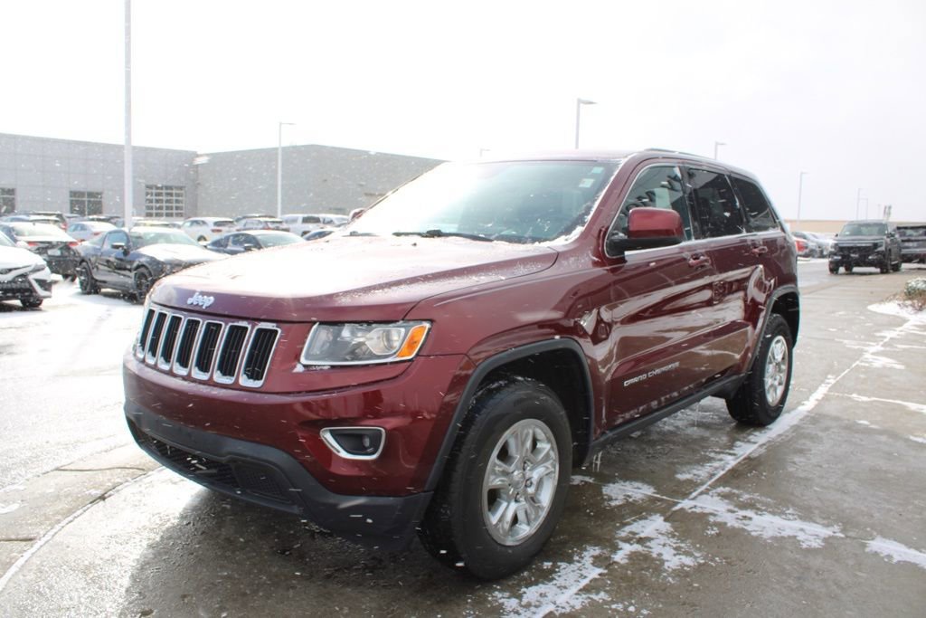 Used 2016 Jeep Grand Cherokee Laredo image 3