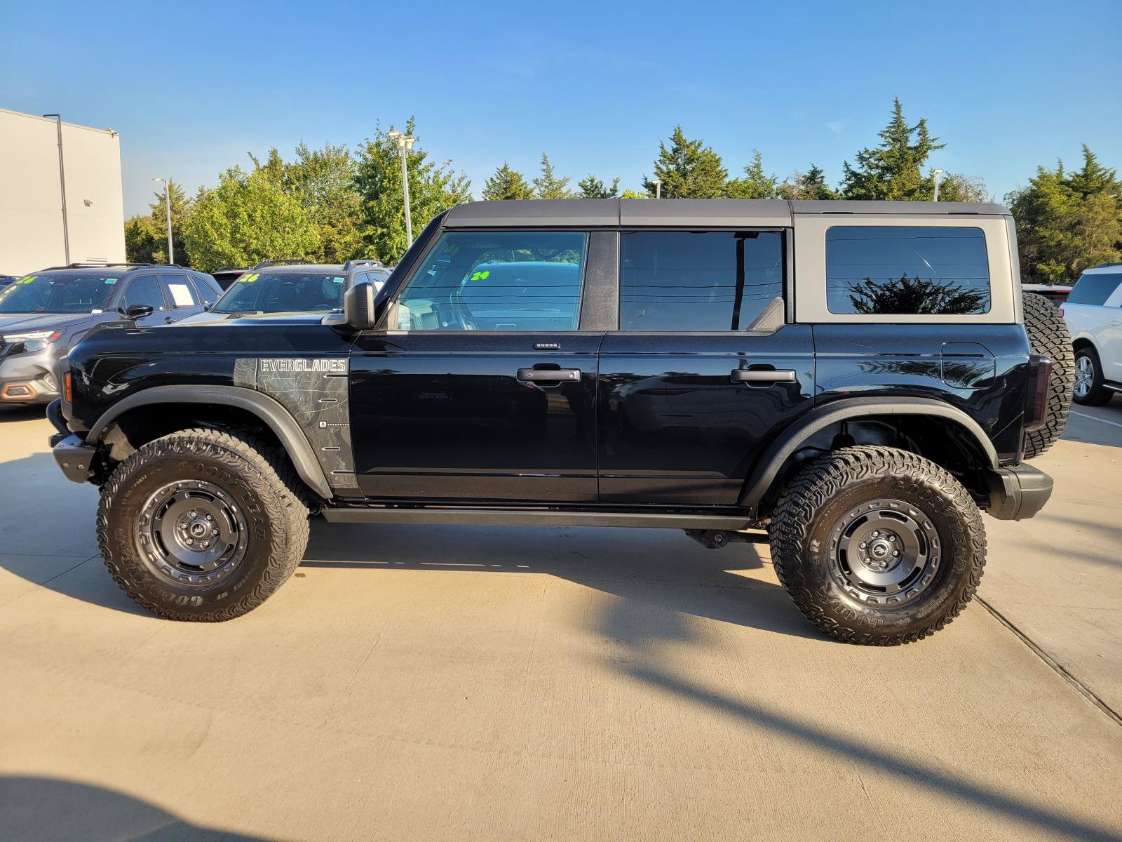 Used 2023 Ford Bronco Everglades AWD/4WD image 21