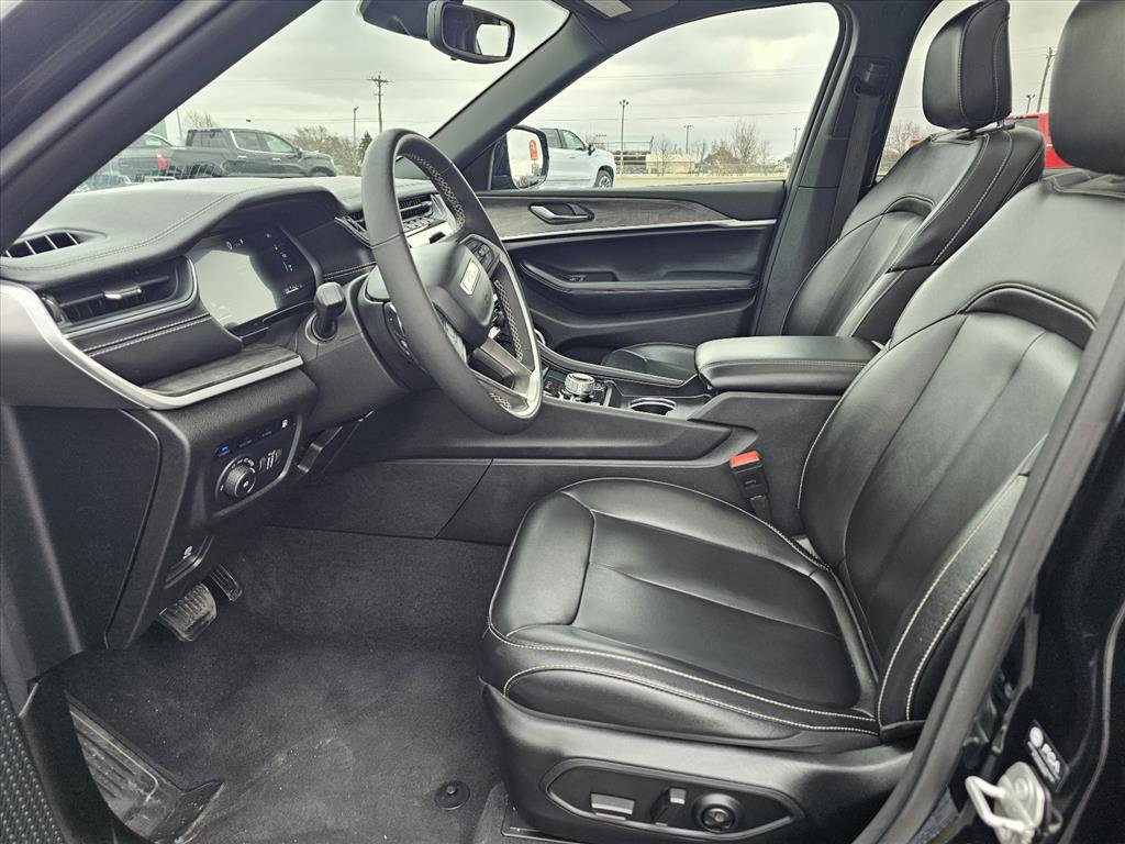 Used 2024 Jeep Grand Cherokee Limited 4xe AWD/4WD image 13