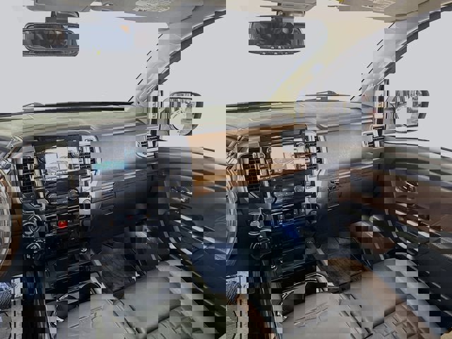 Used 2017 Nissan Titan Platinum Reserve image 21