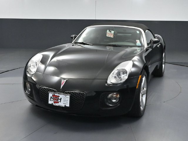 Used 2008 Pontiac Solstice GXP w/ Premium Package RWD image 9