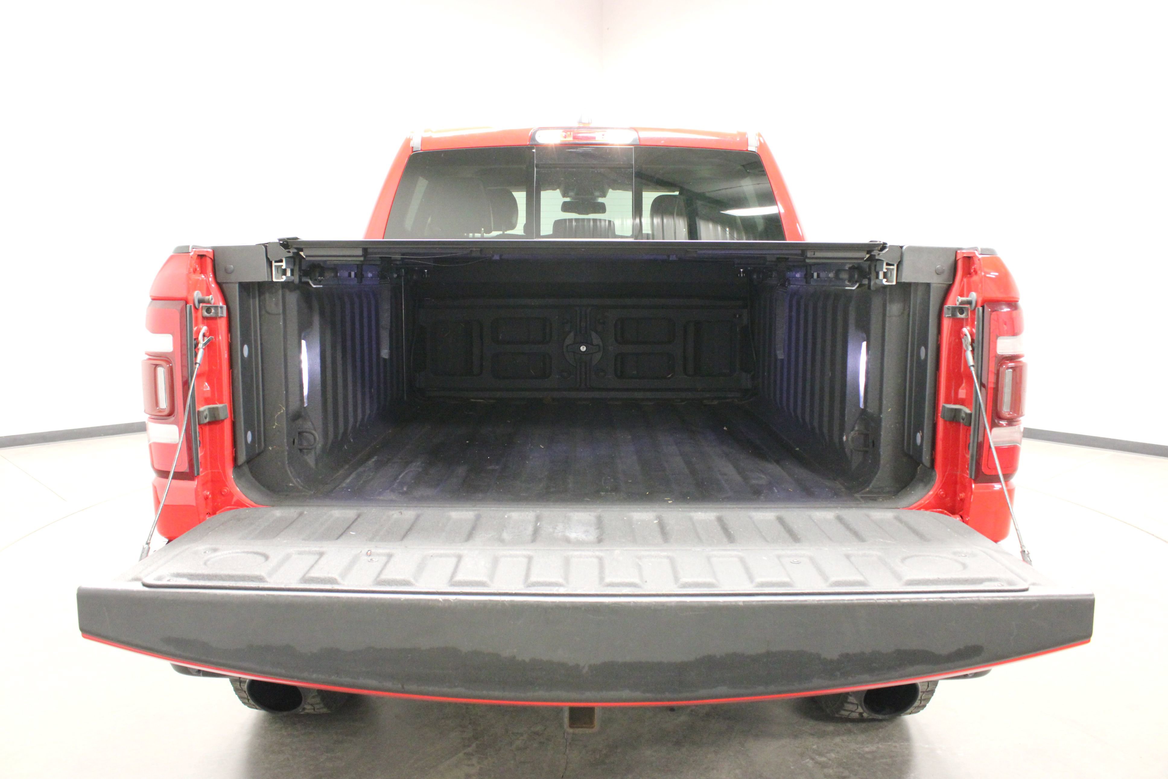 Used 2019 RAM 1500 Laramie image 15