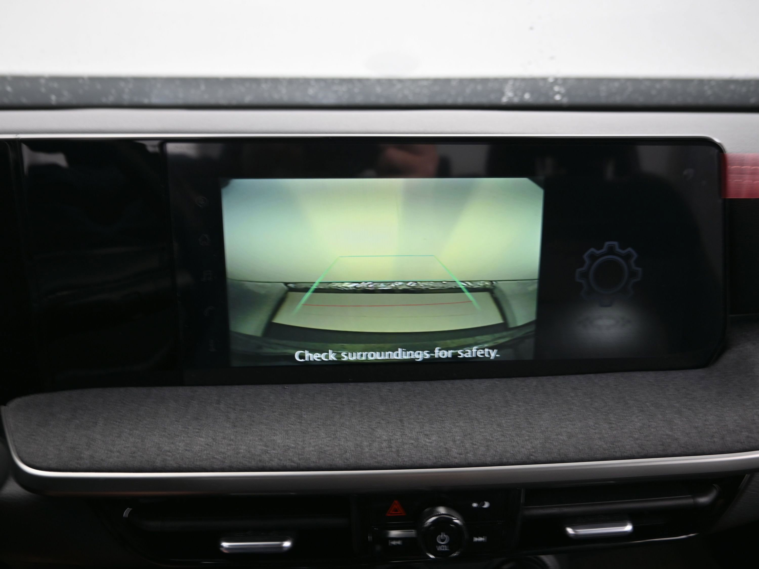 Certified 2025 Nissan Kicks SV image 19