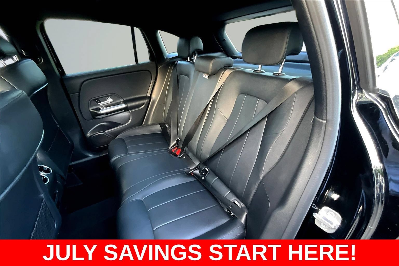 Used 2025 Mercedes-Benz GLA 250 4MATIC image 26