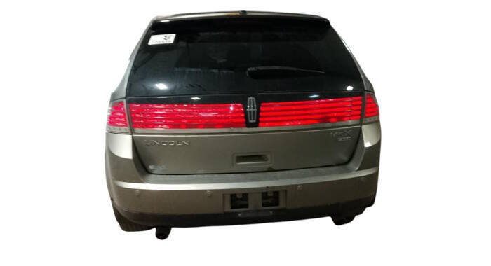 Used 2008 Lincoln MKX AWD image 4