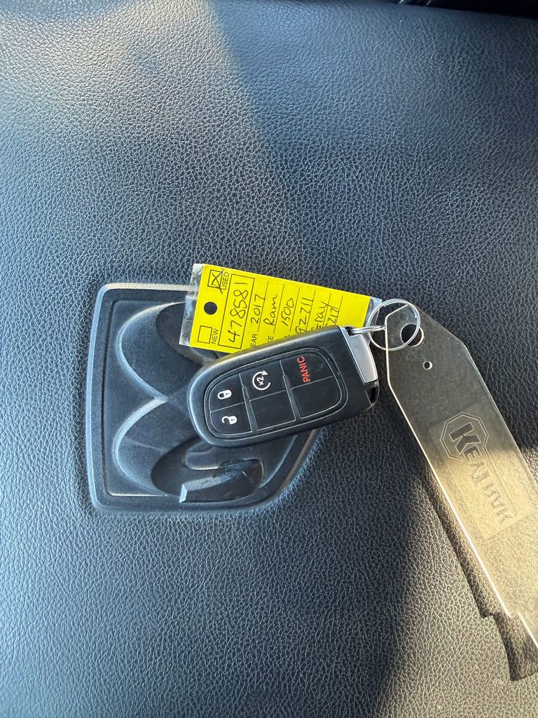 Used 2017 RAM 1500 Laramie w/ Convenience Group image 32