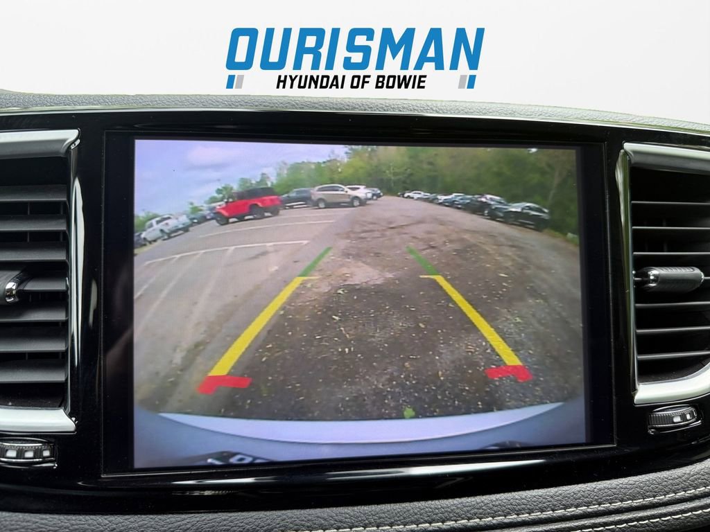 Used 2023 Chrysler Pacifica Limited FWD image 18