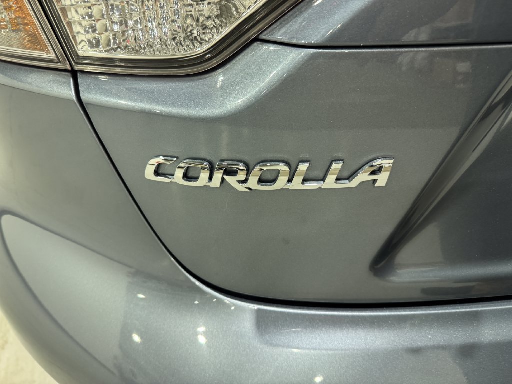 Used 2025 Toyota Corolla LE FWD image 29