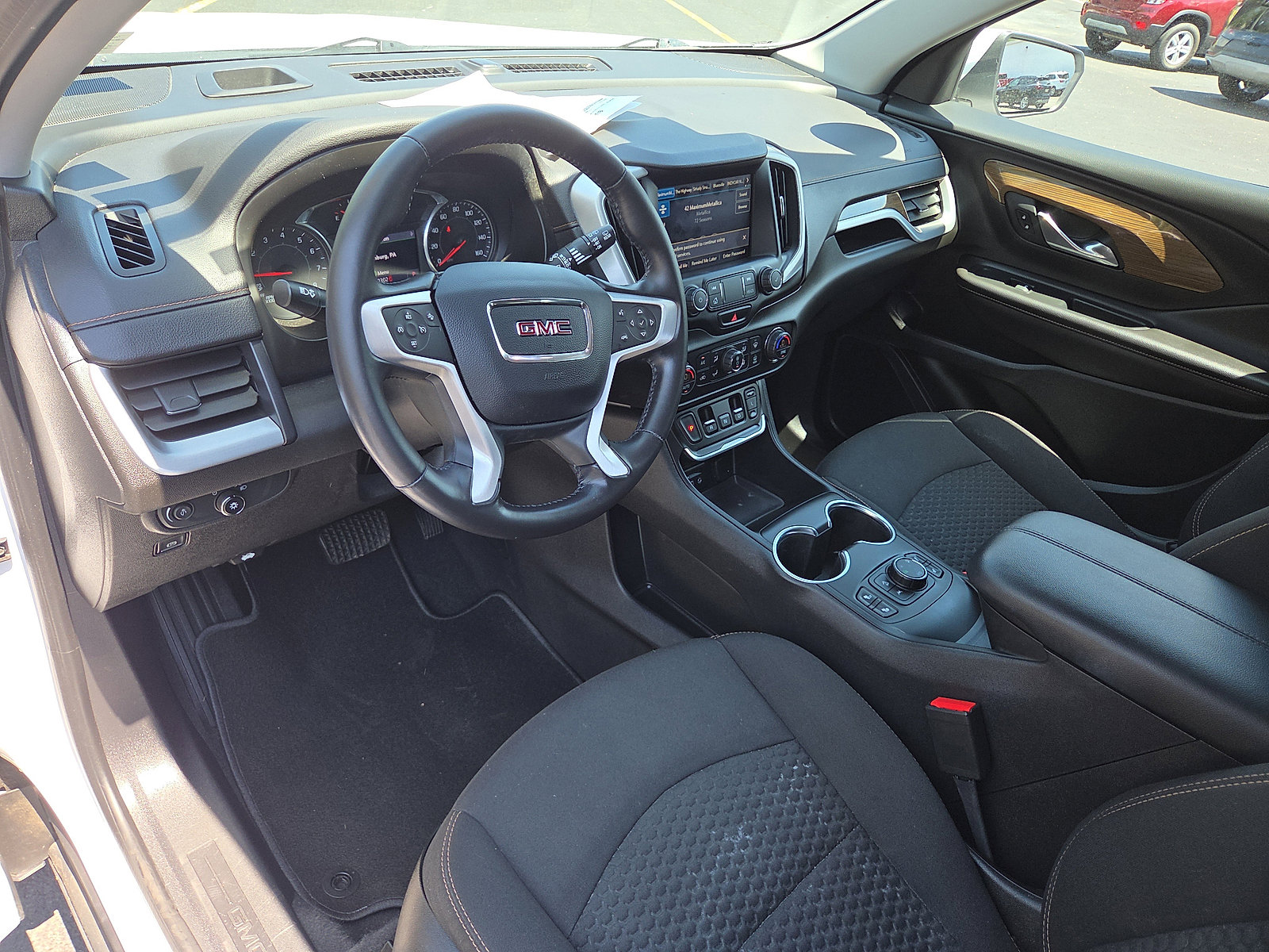 Used 2020 GMC Terrain SLE w/ Driver Convenience Package AWD/4WD image 14