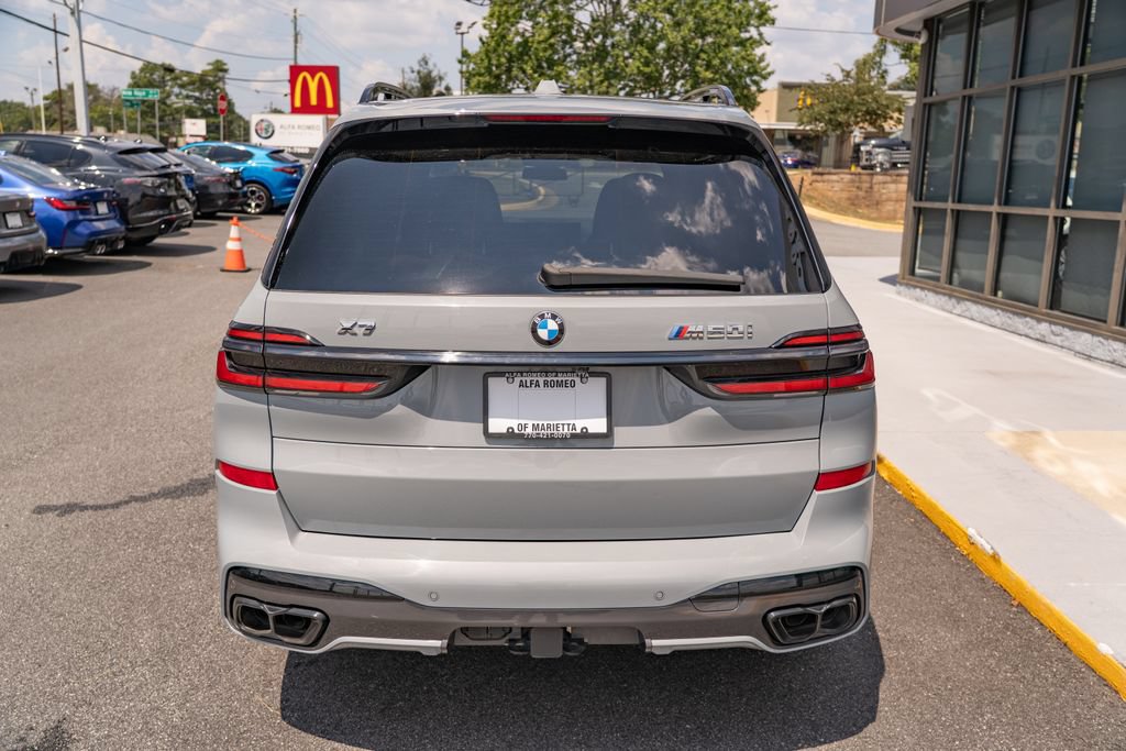 Used 2025 BMW X7 M60i AWD/4WD image 5