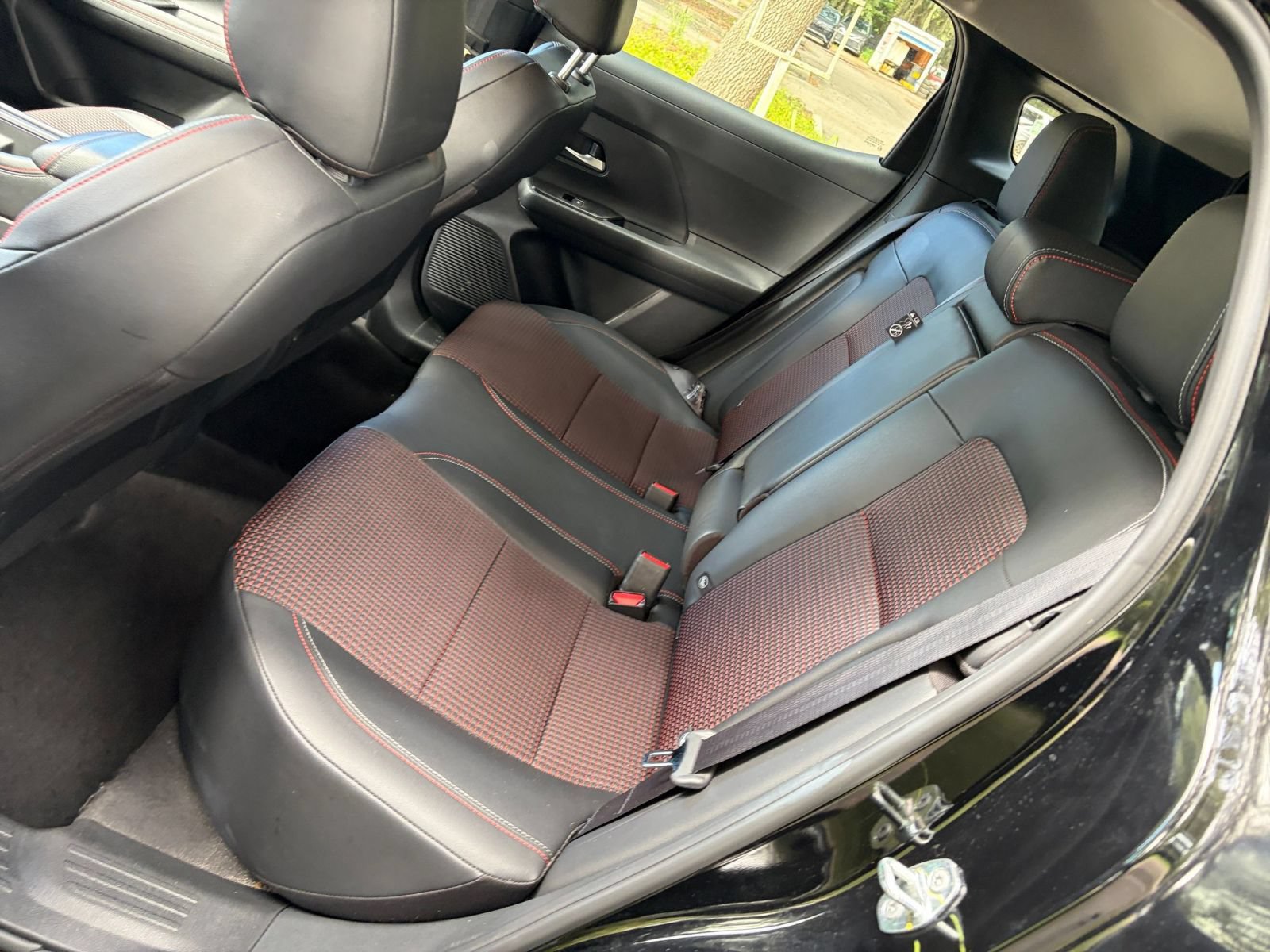 Used 2026 Nissan Kicks SR FWD image 37