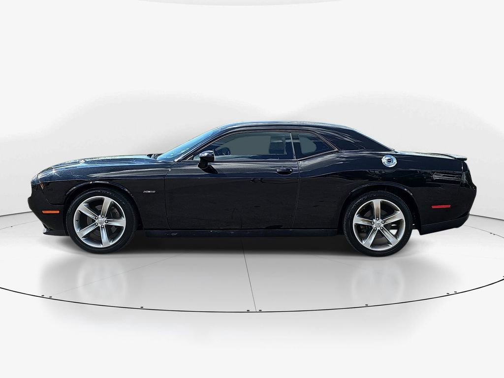 Used 2016 Dodge Challenger R/T image 9