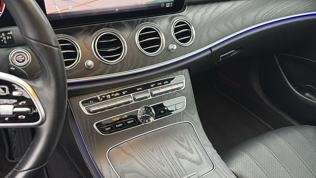 Used 2020 Mercedes-Benz E 350 4MATIC Sedan image 20