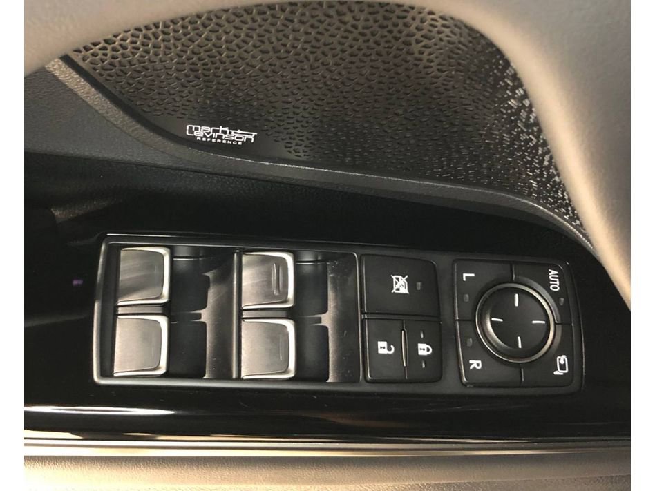 Used 2024 Lexus LX 600 F Sport image 34