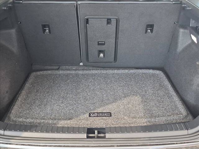 Used 2024 Volkswagen Taos SE AWD/4WD image 6