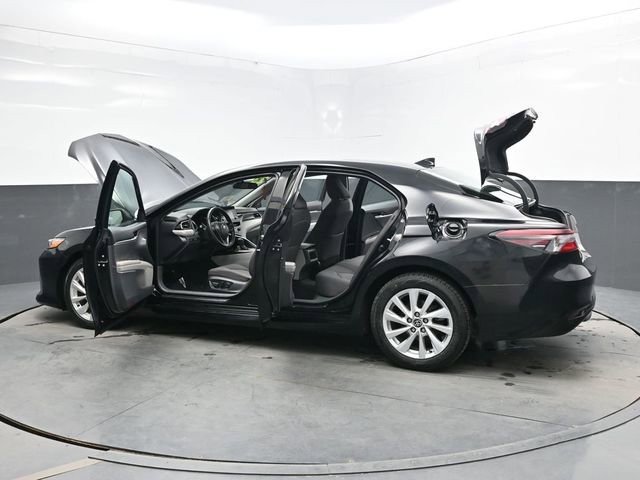 Used 2023 Toyota Camry LE FWD image 36