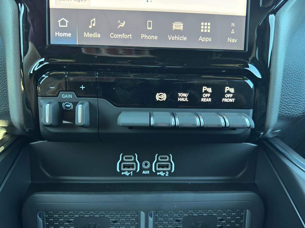 New 2025 RAM 2500 Laramie image 23