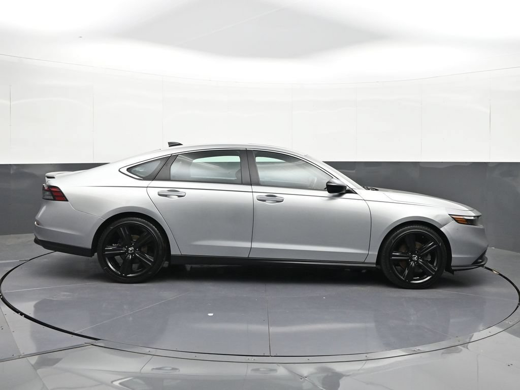 Used 2024 Honda Accord Sport image 6